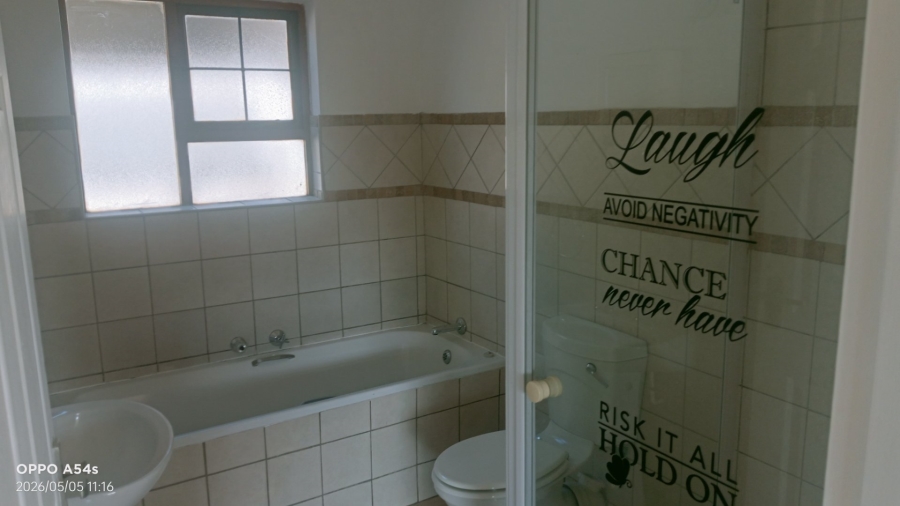 2 Bedroom Property for Sale in Hillside Free State